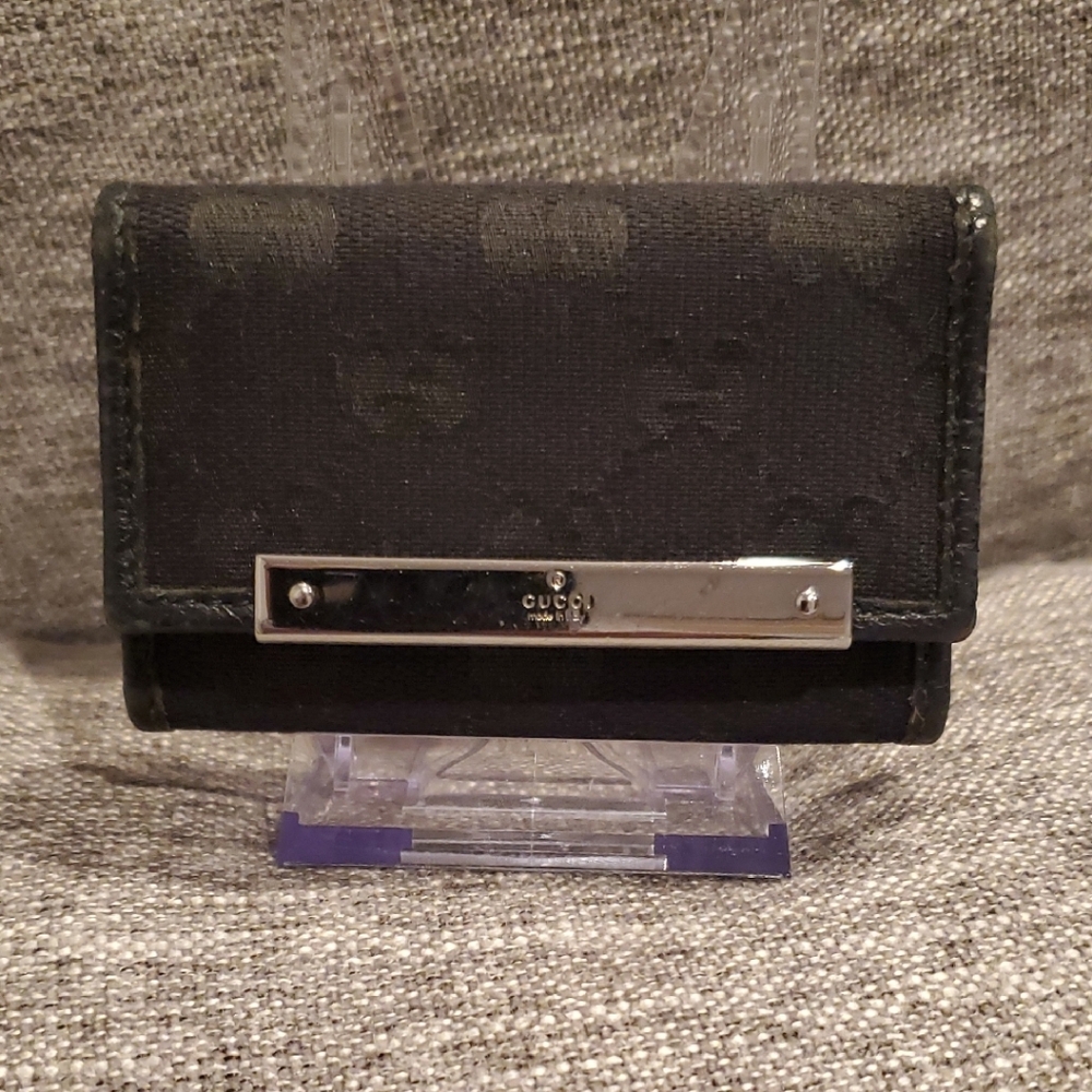Gucci Black Key Wallet with Silver Detail